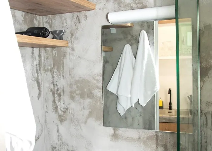 Urban Petit Apartment Ermoupoli